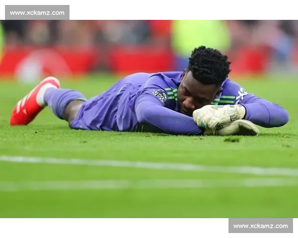 奥纳纳布基纳法索获总统接见 赠欧联杯签名球衣表敬意 奥纳纳布基纳法索获总统接见 赠欧联杯签名球衣表敬意